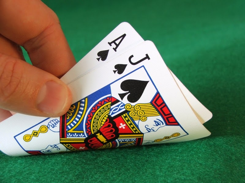 cách so bài trong trò chơi Poker